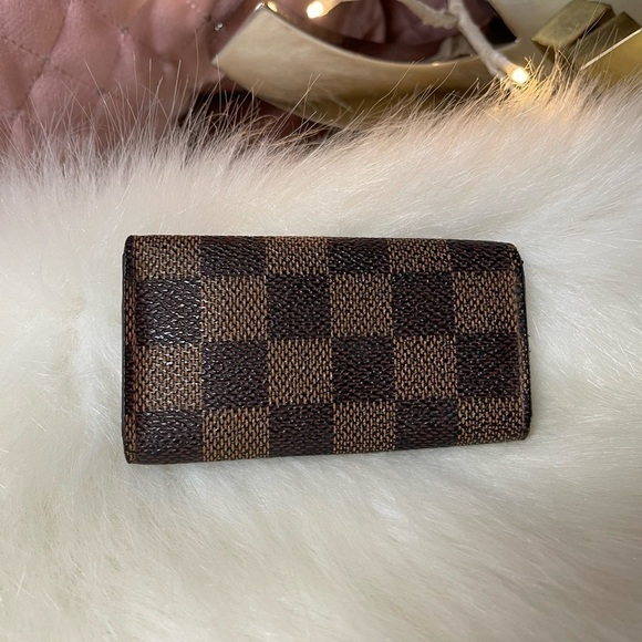 AUTHENTIC LOUIS VUITTON DAMIER MULTICLES 4 RING KEY CASE - Picture 4 of 16